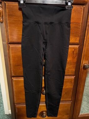PINK Victoria's Secret High-Waist Black Leggings